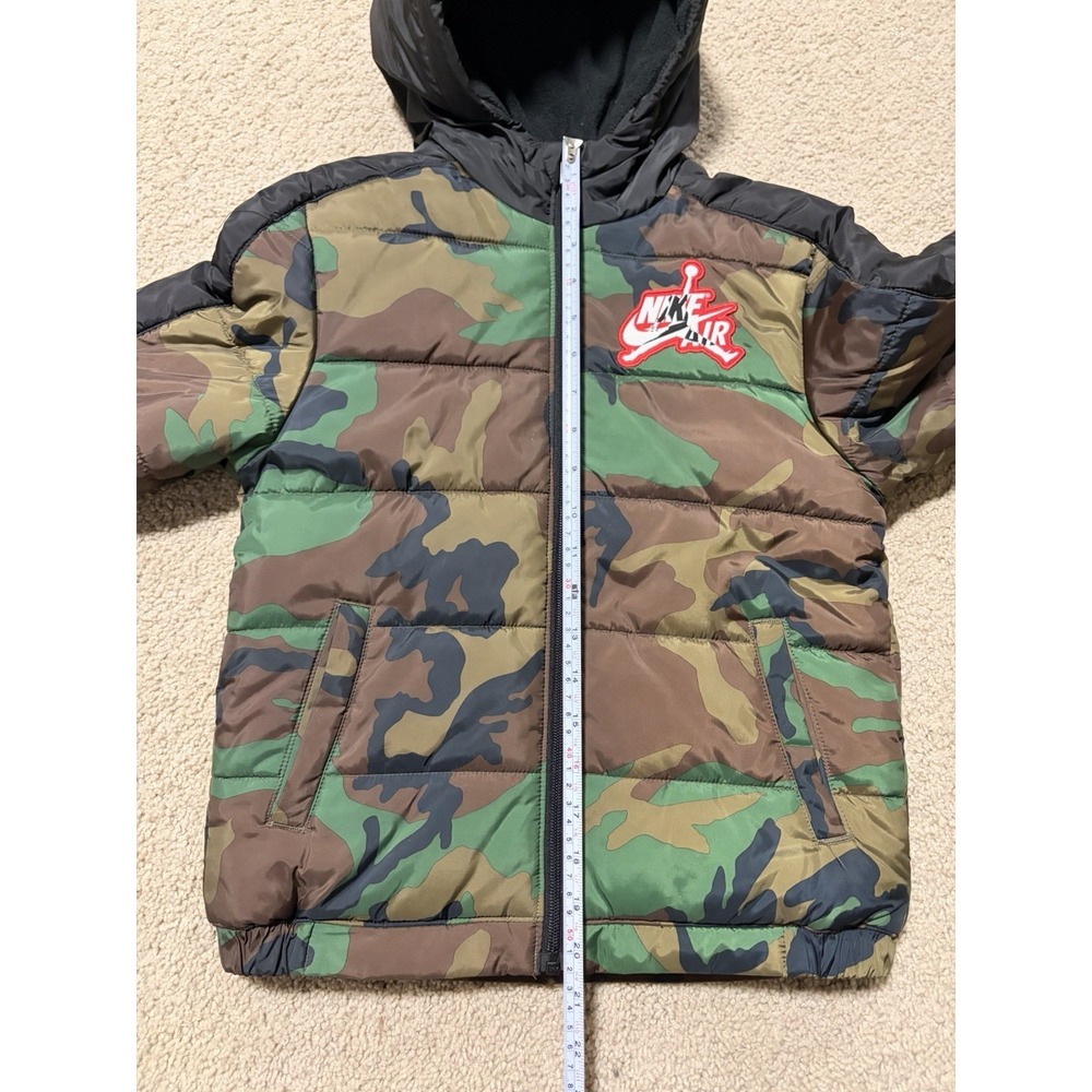 Nike Air Jordan Camo Puffer Jumpman Classic Mashup Jacket Boys Size 8-10 (S) - Picture 5 of 16